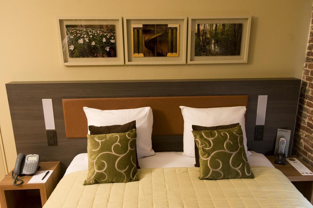 Het Godshuis Hotel Sint-Laureins Eksteriør billede